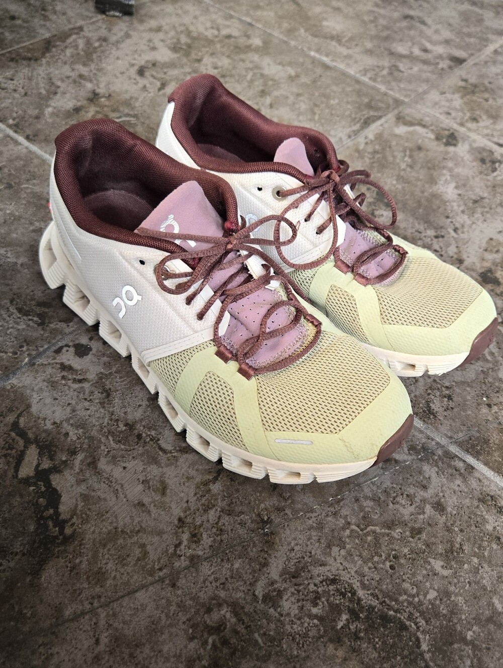 On Cloud 5 Running Shoes Sneakers Ice Haze White Green Plum Size 7.5